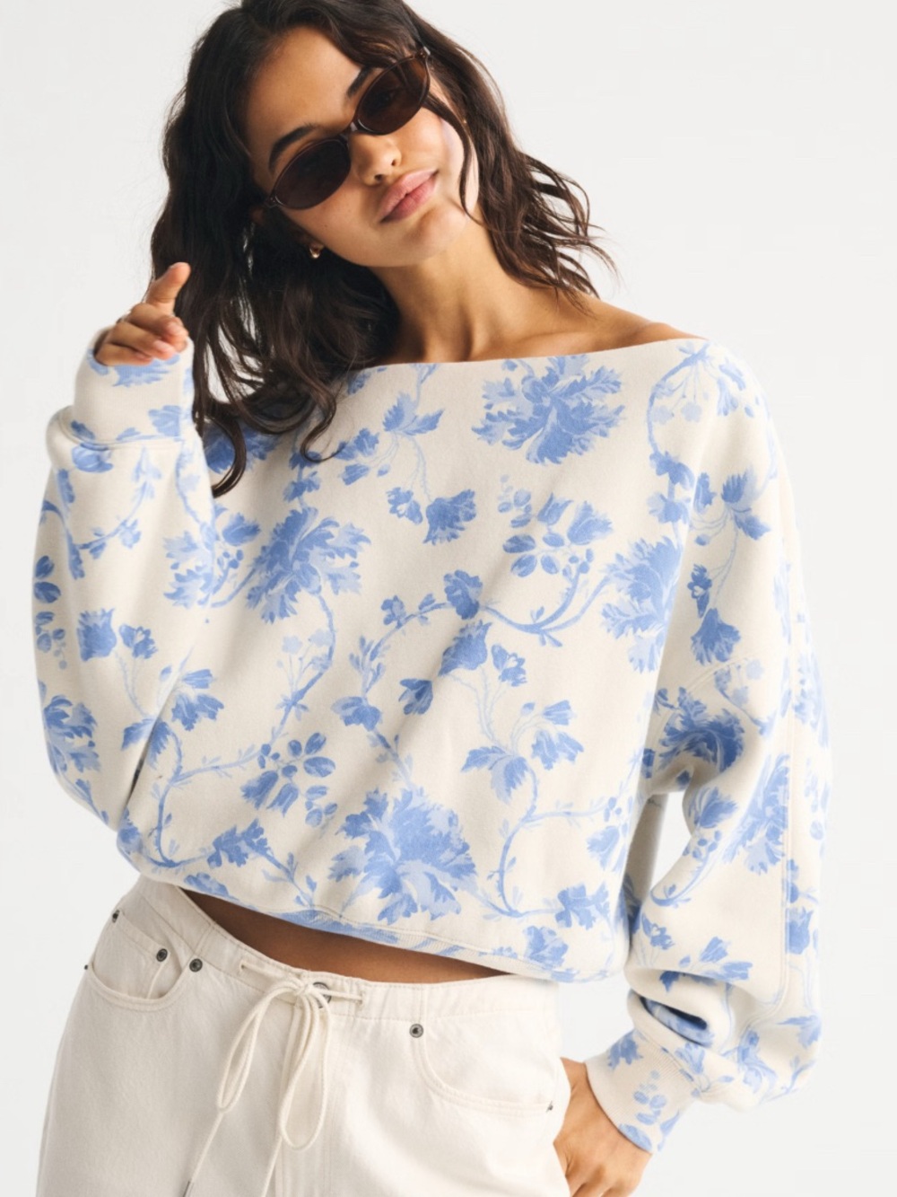 NEW Abercrombie & Fitch Cream Sweatshirt with Light Blue Floral Print